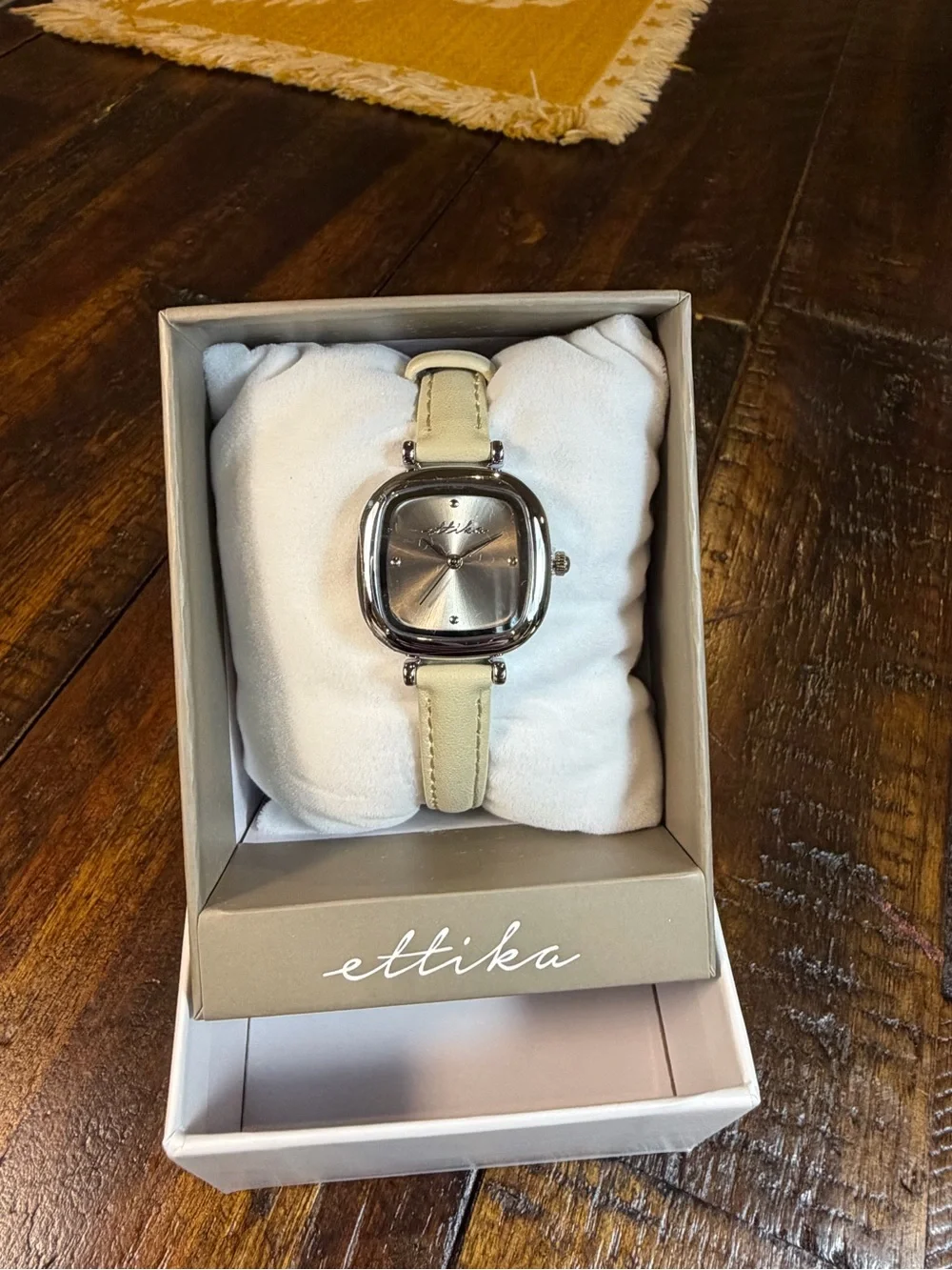 🌟 5 for $25 🌟 Ettika NIB Timeless Texture Bone Leather Square Silver Watch New